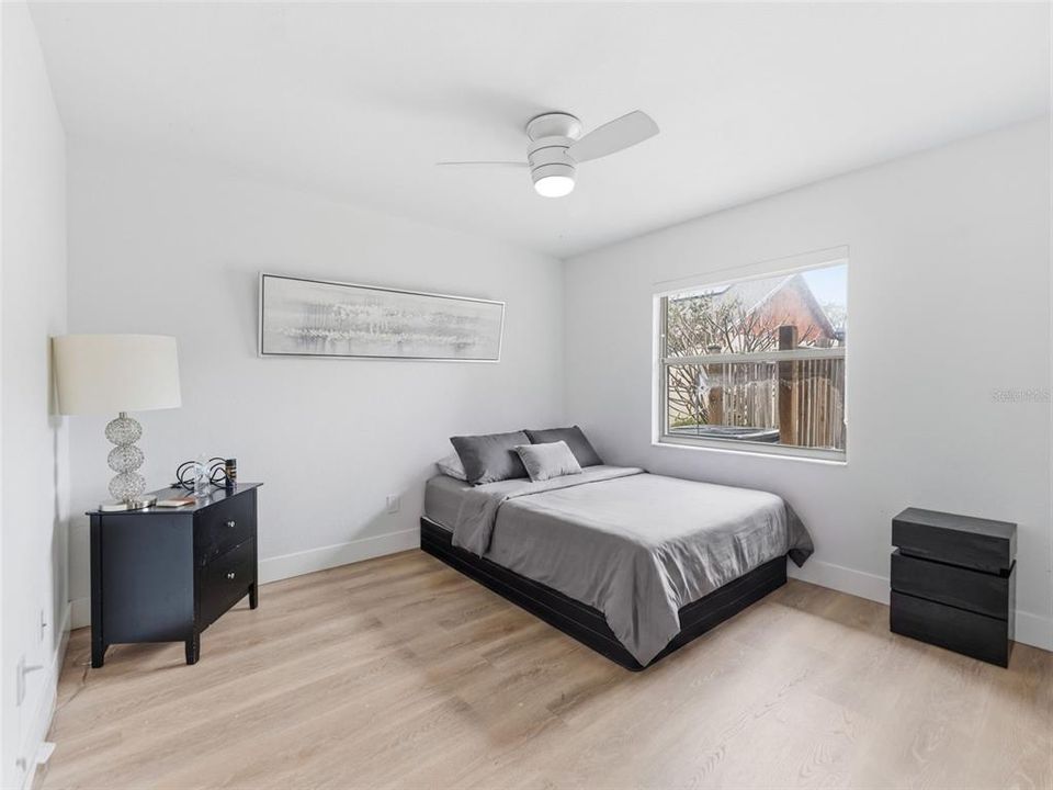 En Venta: $450,000 (4 camas, 2 baños, 1811 Pies cuadrados)