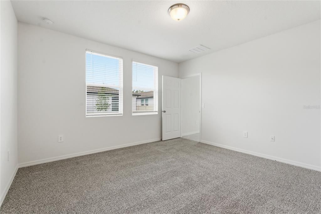 В аренду: $1,900 (3 спален, 2 ванн, 1483 Квадратных фут)