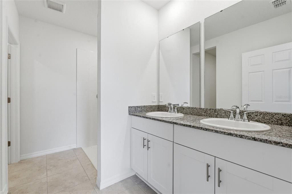 В аренду: $1,900 (3 спален, 2 ванн, 1483 Квадратных фут)