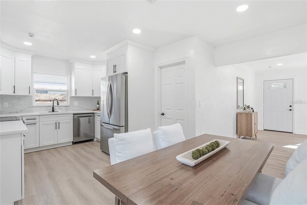 For Sale: $459,900 (3 beds, 2 baths, 1149 Square Feet)