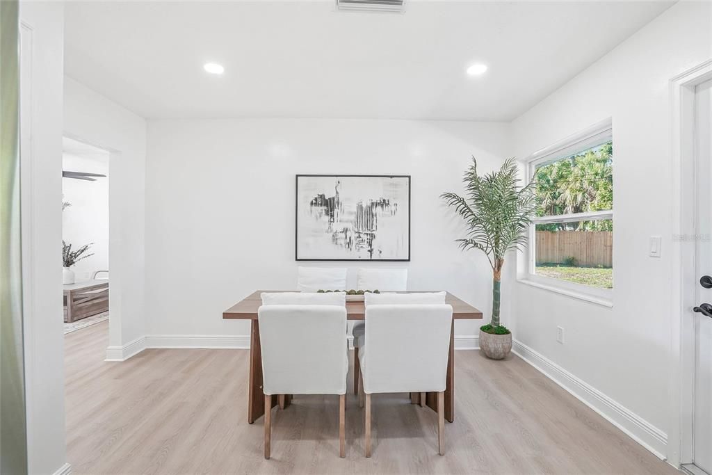 For Sale: $459,900 (3 beds, 2 baths, 1149 Square Feet)