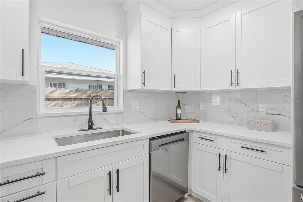 For Sale: $459,900 (3 beds, 2 baths, 1149 Square Feet)