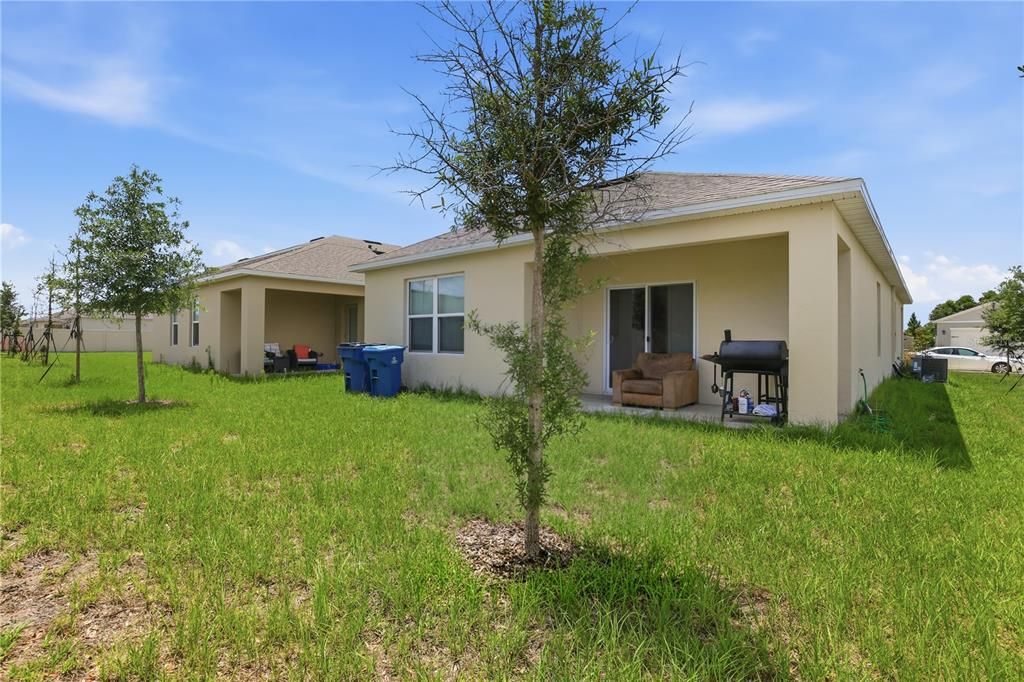 For Rent: $2,400 (3 beds, 2 baths, 1516 Square Feet)