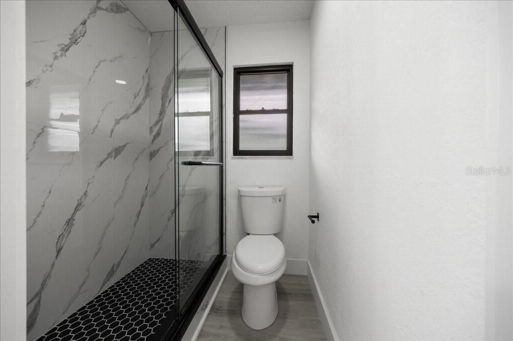 En Venta: $274,900 (3 camas, 2 baños, 1566 Pies cuadrados)