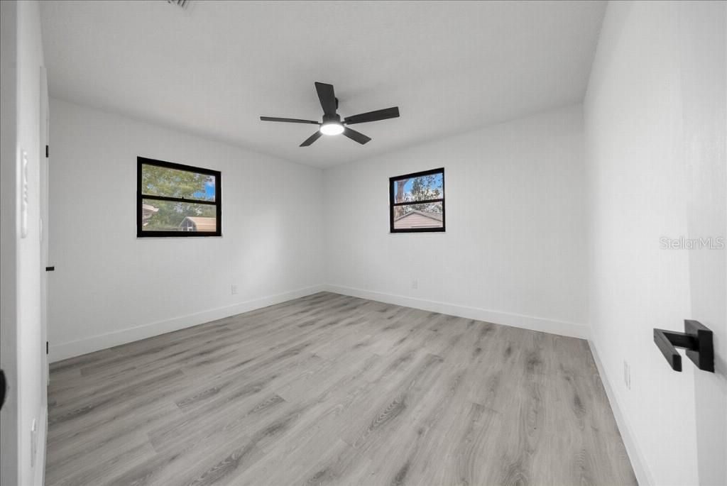 En Venta: $274,900 (3 camas, 2 baños, 1566 Pies cuadrados)