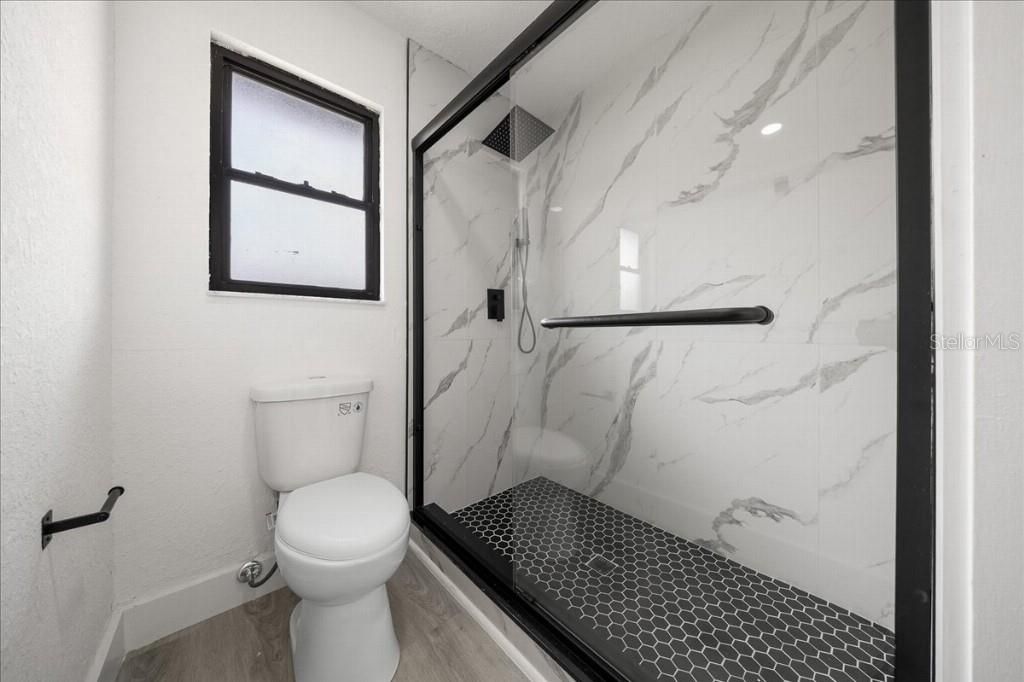 En Venta: $274,900 (3 camas, 2 baños, 1566 Pies cuadrados)