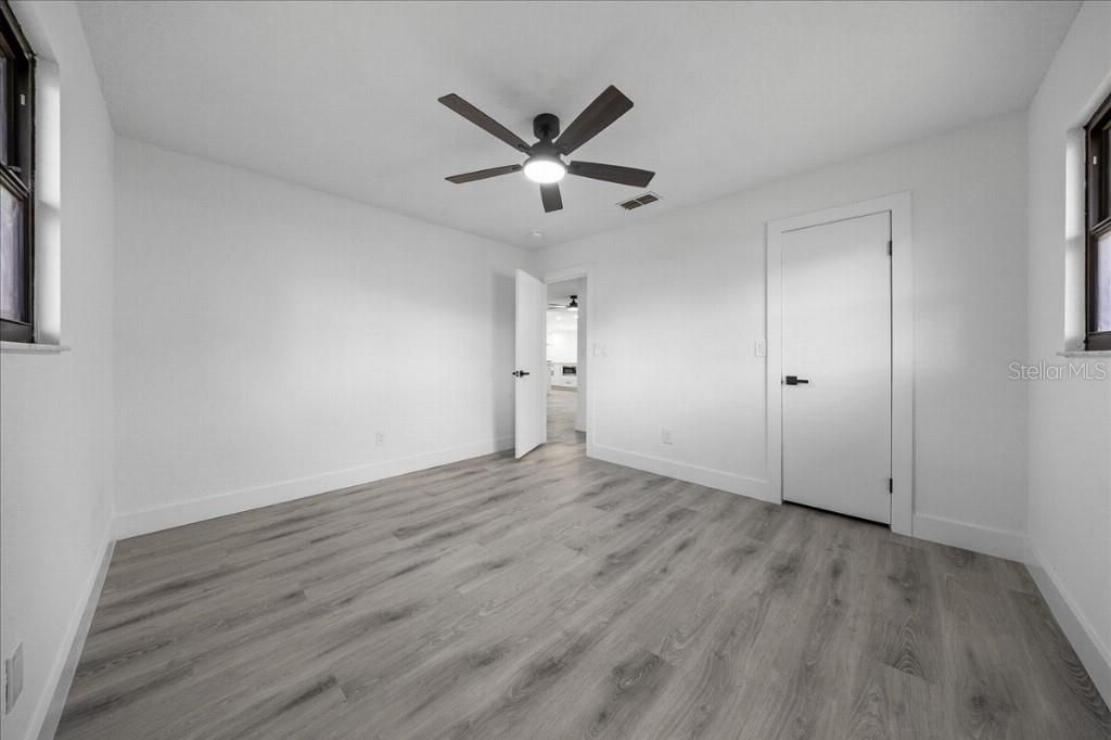 En Venta: $274,900 (3 camas, 2 baños, 1566 Pies cuadrados)