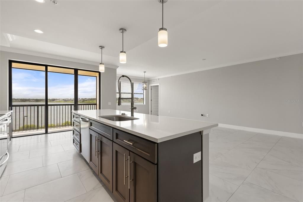 For Sale: $435,000 (3 beds, 3 baths, 1568 Square Feet)