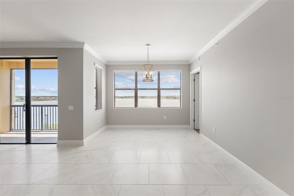 For Sale: $435,000 (3 beds, 3 baths, 1568 Square Feet)