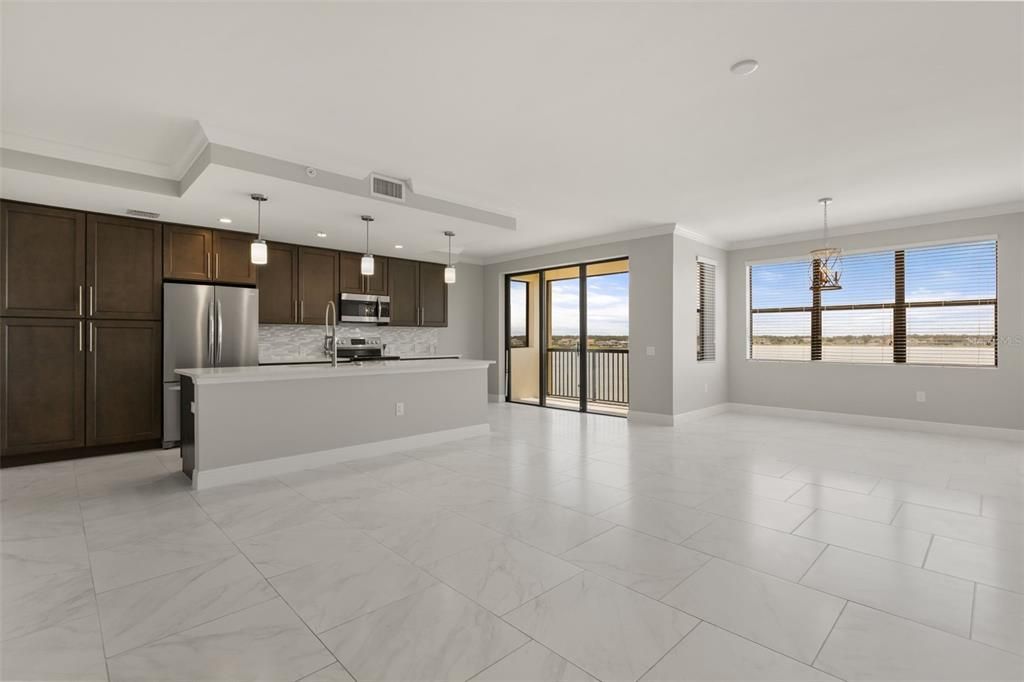 For Sale: $435,000 (3 beds, 3 baths, 1568 Square Feet)