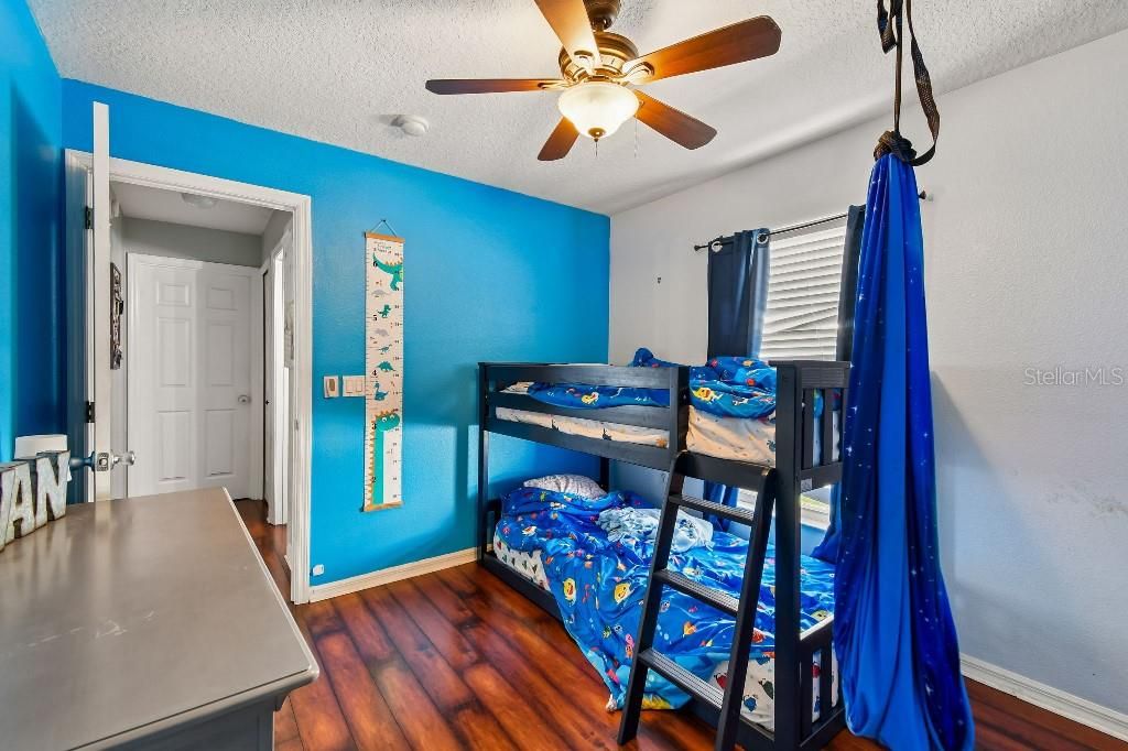 For Sale: $444,900 (3 beds, 2 baths, 1599 Square Feet)