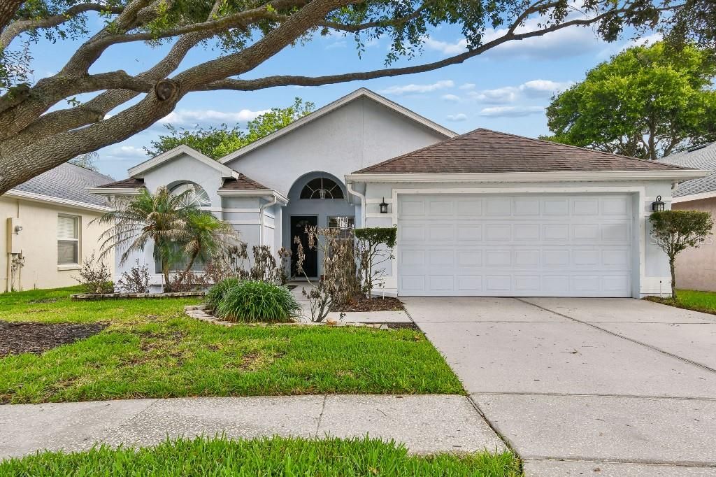 For Sale: $444,900 (3 beds, 2 baths, 1599 Square Feet)