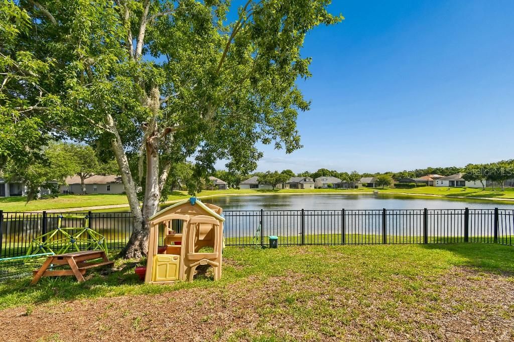 For Sale: $444,900 (3 beds, 2 baths, 1599 Square Feet)