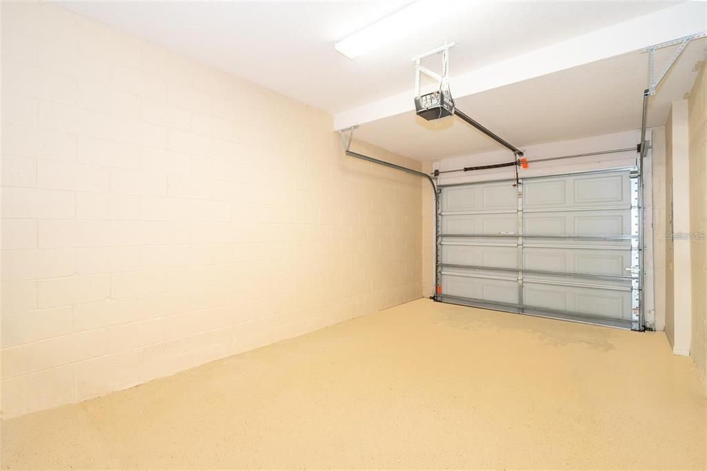 For Sale: $350,000 (3 beds, 2 baths, 1366 Square Feet)