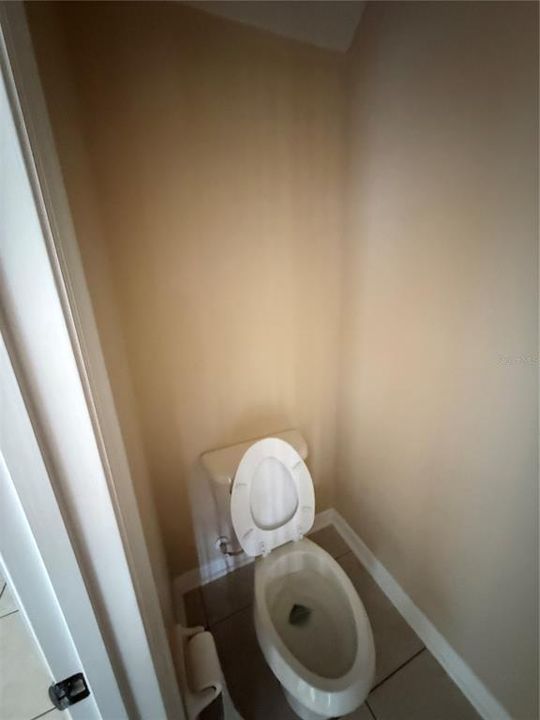 For Sale: $350,000 (3 beds, 2 baths, 1366 Square Feet)