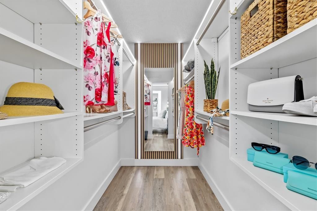 Activo con contrato: $299,900 (2 camas, 2 baños, 946 Pies cuadrados)