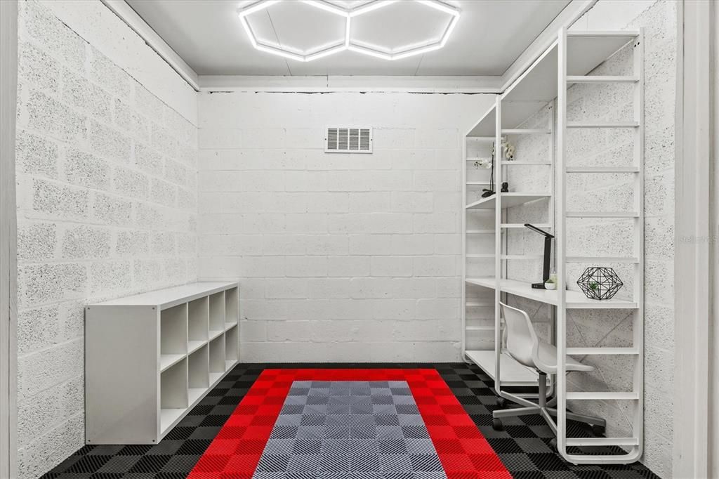 Activo con contrato: $299,900 (2 camas, 2 baños, 946 Pies cuadrados)