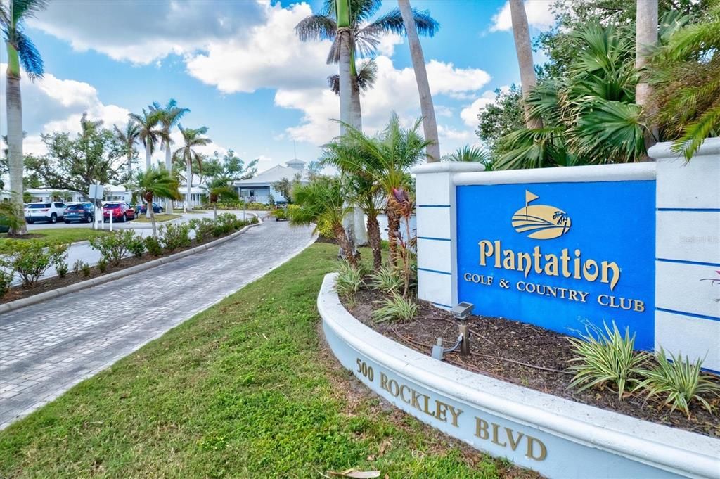 Activo con contrato: $299,900 (2 camas, 2 baños, 946 Pies cuadrados)