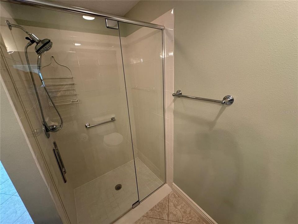 For Rent: $2,500 (3 beds, 2 baths, 1416 Square Feet)