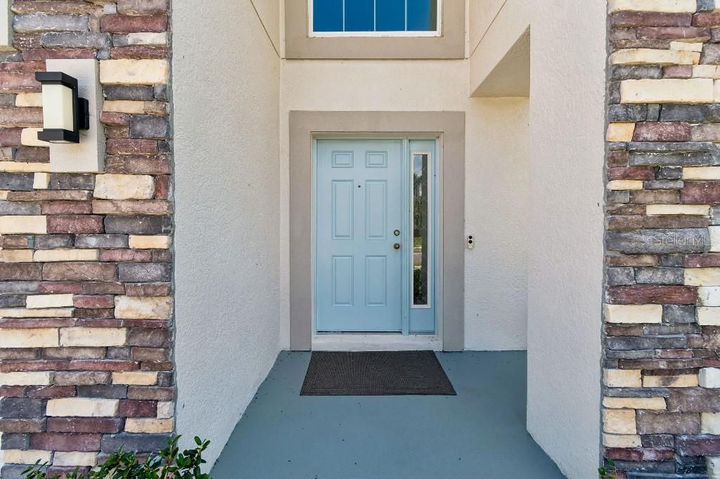 For Sale: $625,000 (5 beds, 3 baths, 3600 Square Feet)