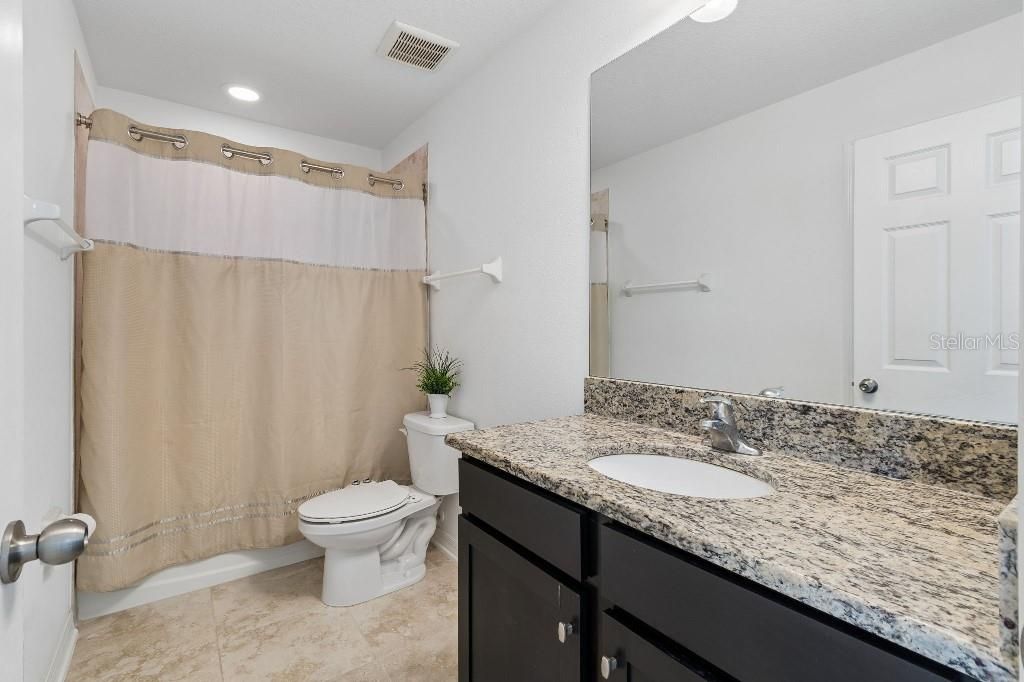 For Sale: $625,000 (5 beds, 3 baths, 3600 Square Feet)