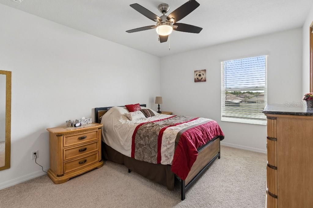For Sale: $625,000 (5 beds, 3 baths, 3600 Square Feet)