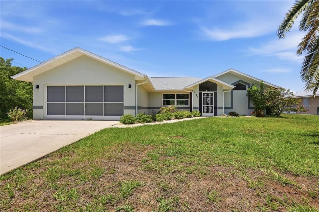 For Sale: $450,000 (3 beds, 2 baths, 1666 Square Feet)
