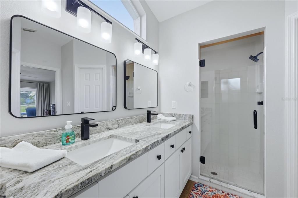 For Sale: $450,000 (3 beds, 2 baths, 1666 Square Feet)