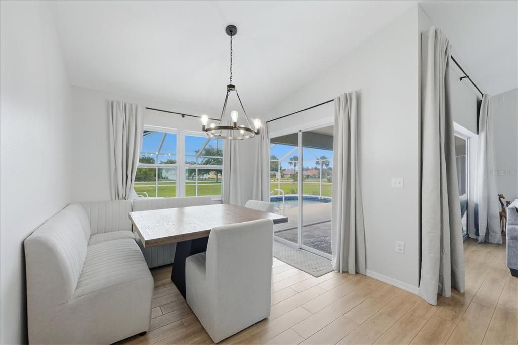 For Sale: $450,000 (3 beds, 2 baths, 1666 Square Feet)