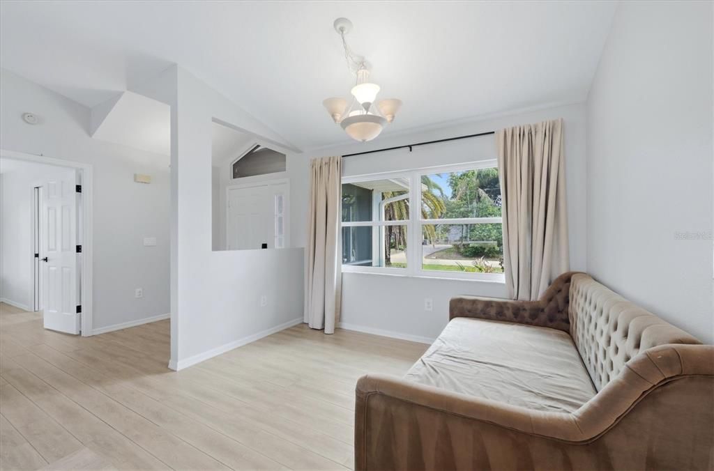 For Sale: $450,000 (3 beds, 2 baths, 1666 Square Feet)