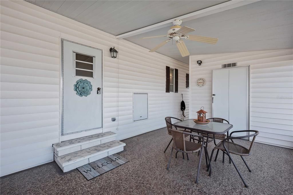 For Sale: $124,900 (2 beds, 2 baths, 1056 Square Feet)