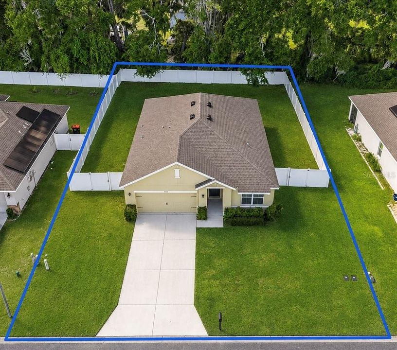 For Sale: $304,900 (3 beds, 2 baths, 1670 Square Feet)