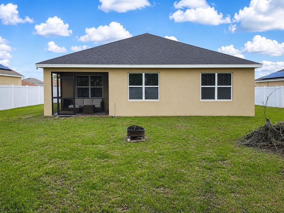 For Sale: $304,900 (3 beds, 2 baths, 1670 Square Feet)