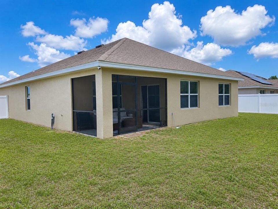 For Sale: $304,900 (3 beds, 2 baths, 1670 Square Feet)