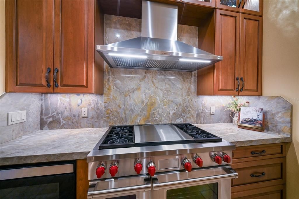 Activo con contrato: $1,200,000 (3 camas, 3 baños, 3289 Pies cuadrados)
