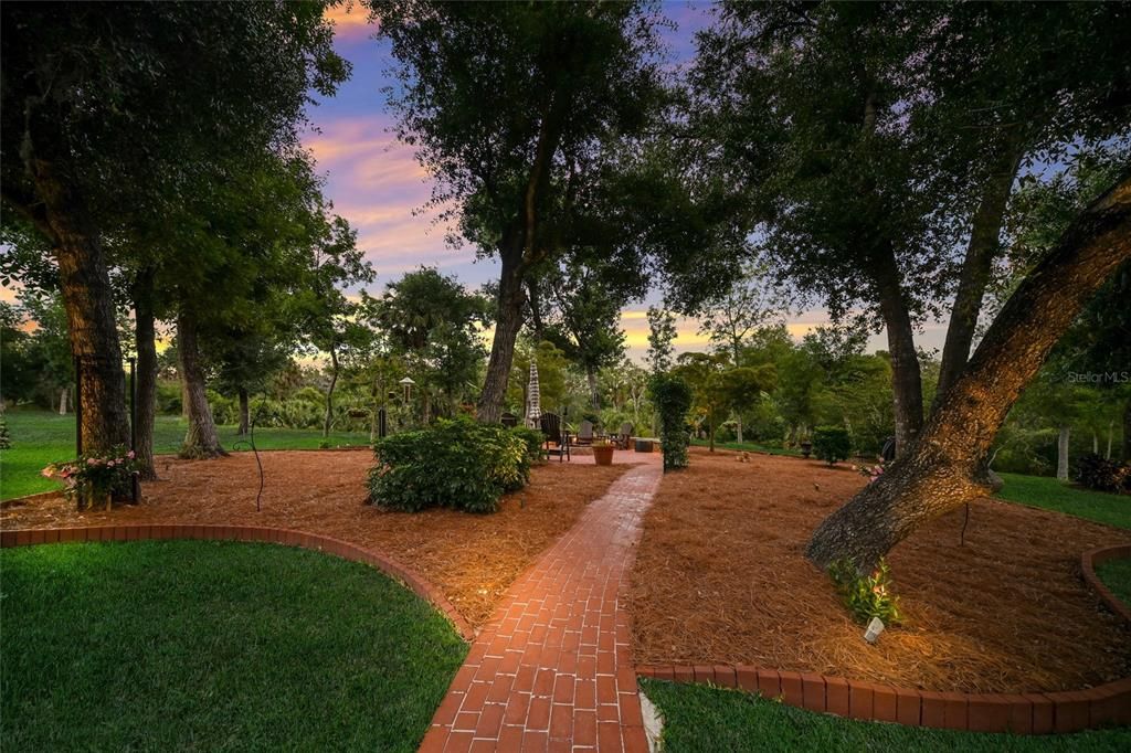 Activo con contrato: $1,200,000 (3 camas, 3 baños, 3289 Pies cuadrados)