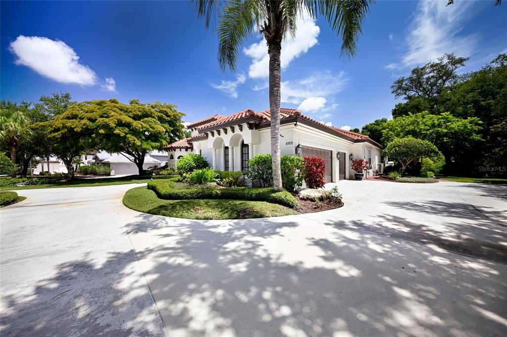 Activo con contrato: $1,200,000 (3 camas, 3 baños, 3289 Pies cuadrados)