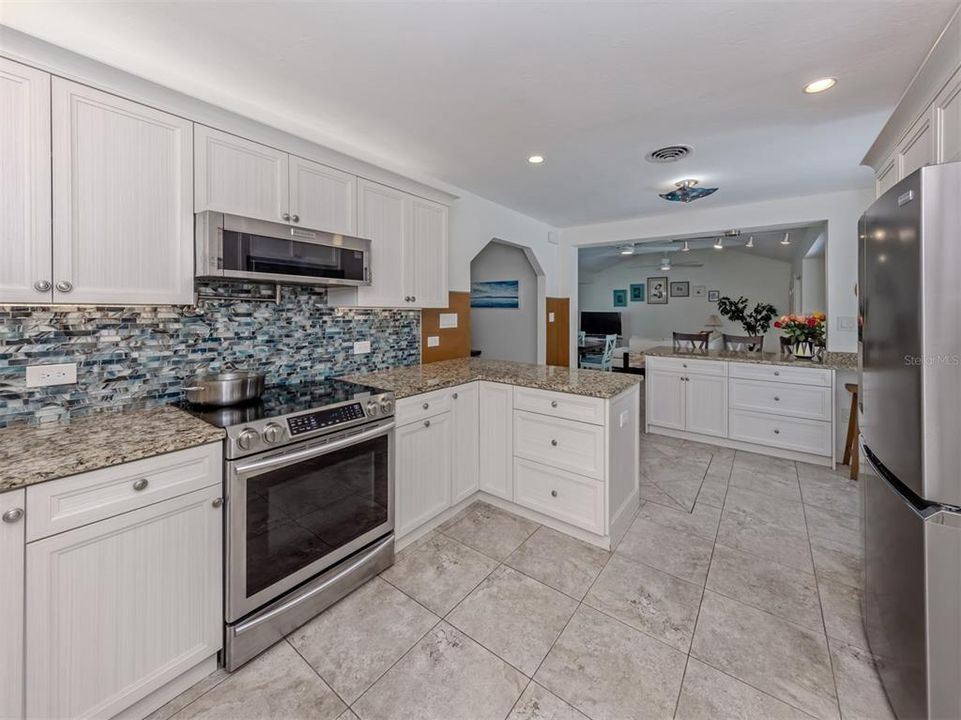 For Sale: $1,250,000 (3 beds, 3 baths, 2214 Square Feet)