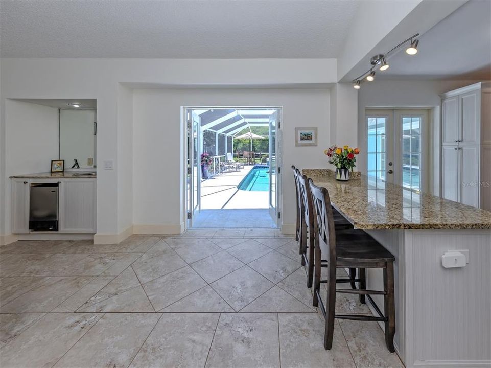 For Sale: $1,250,000 (3 beds, 3 baths, 2214 Square Feet)