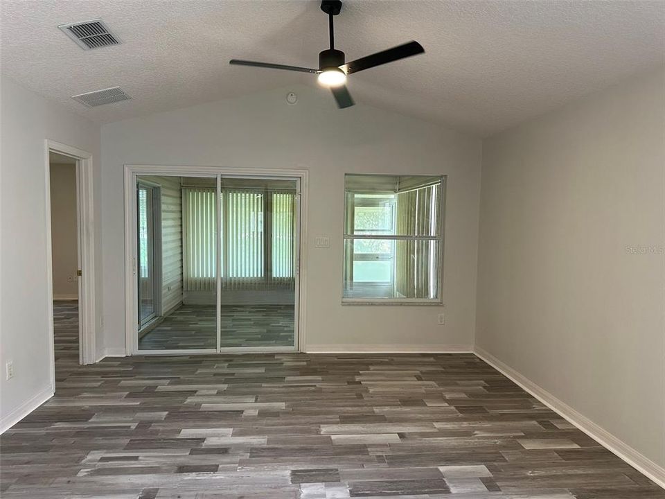 En Venta: $244,900 (2 camas, 2 baños, 1386 Pies cuadrados)
