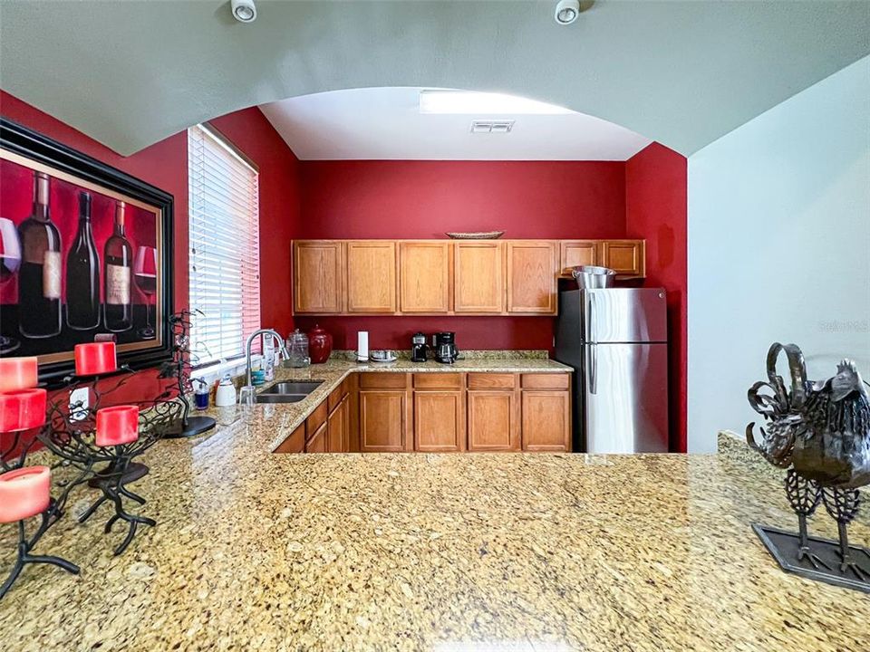 Activo con contrato: $215,000 (2 camas, 2 baños, 1046 Pies cuadrados)