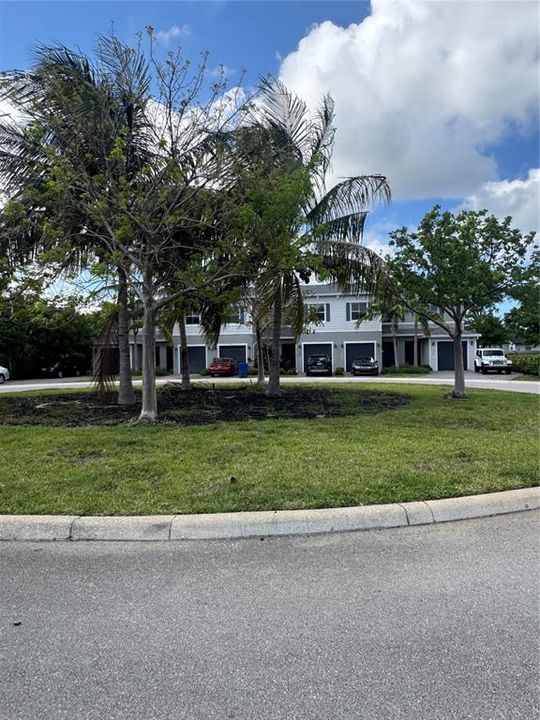 For Sale: $369,000 (3 beds, 2 baths, 1500 Square Feet)
