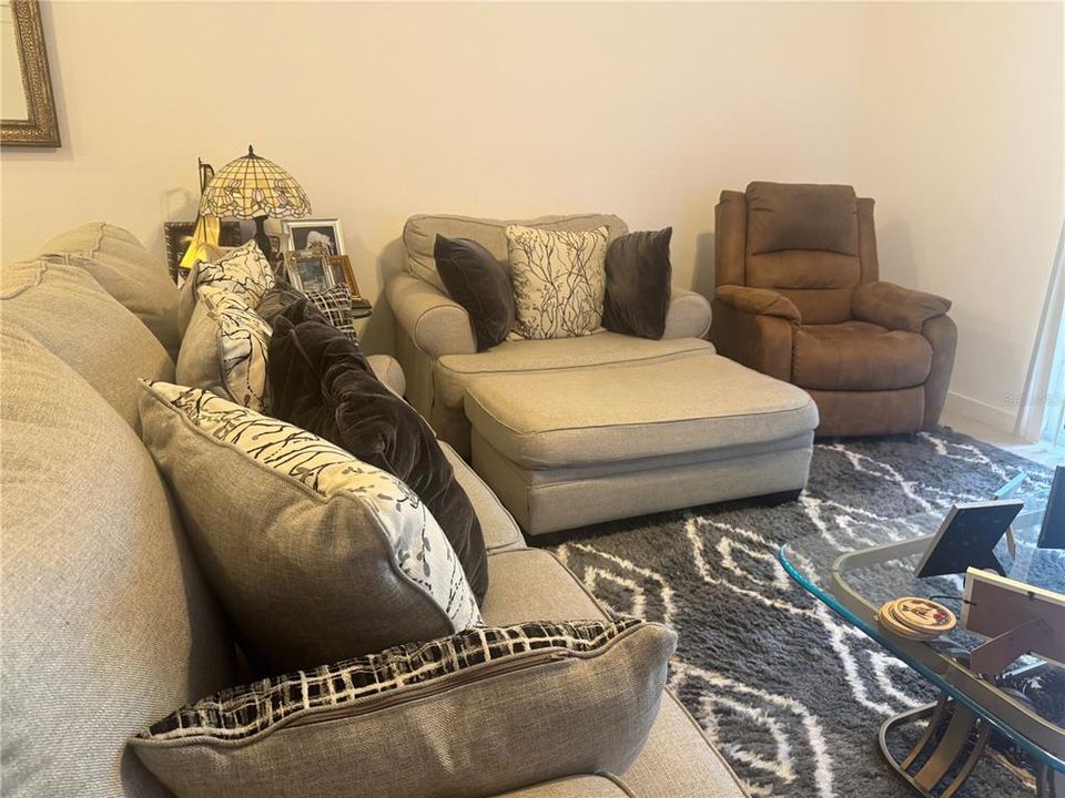 For Sale: $369,000 (3 beds, 2 baths, 1500 Square Feet)