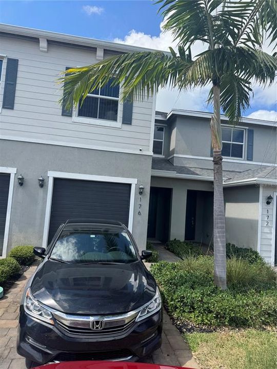 For Sale: $369,000 (3 beds, 2 baths, 1500 Square Feet)