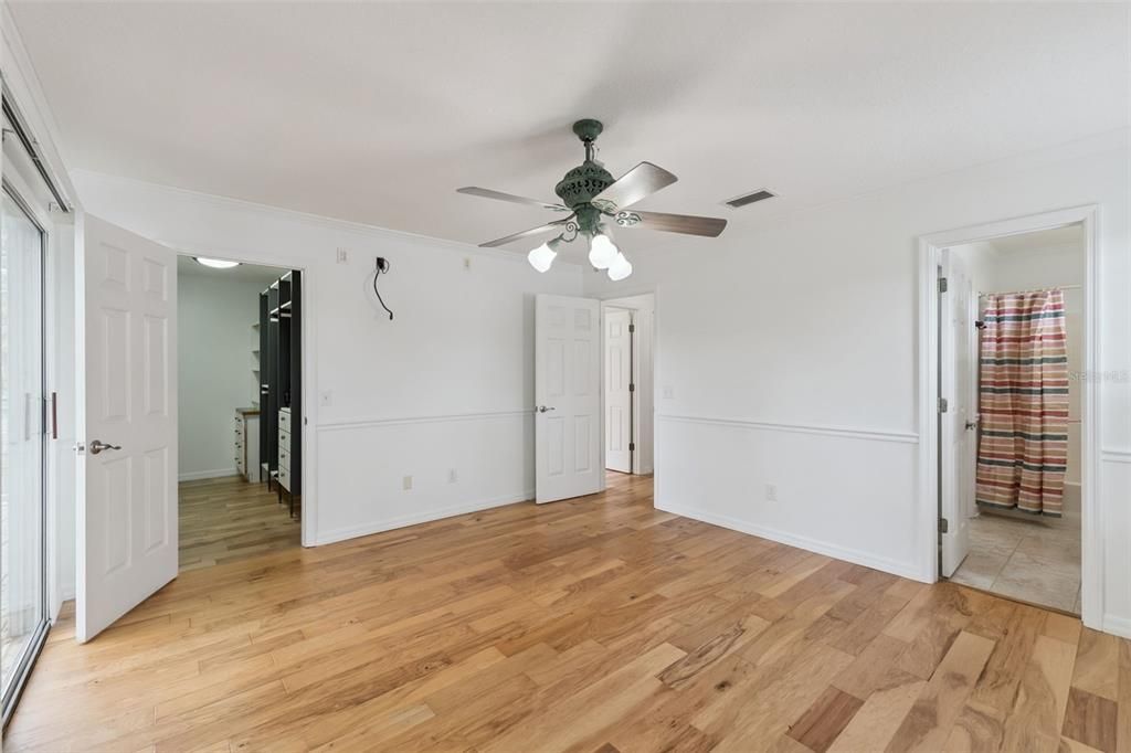 For Sale: $549,000 (3 beds, 2 baths, 1170 Square Feet)