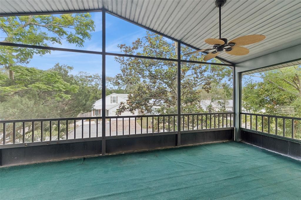 For Sale: $549,000 (3 beds, 2 baths, 1170 Square Feet)