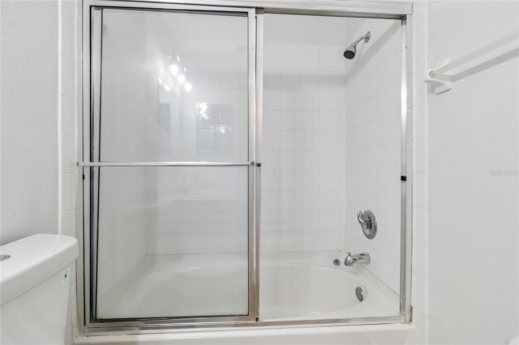 For Sale: $199,000 (2 beds, 2 baths, 1152 Square Feet)