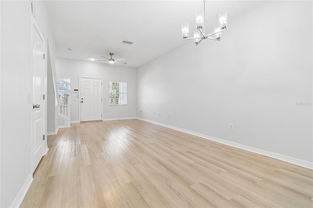 For Sale: $199,000 (2 beds, 2 baths, 1152 Square Feet)