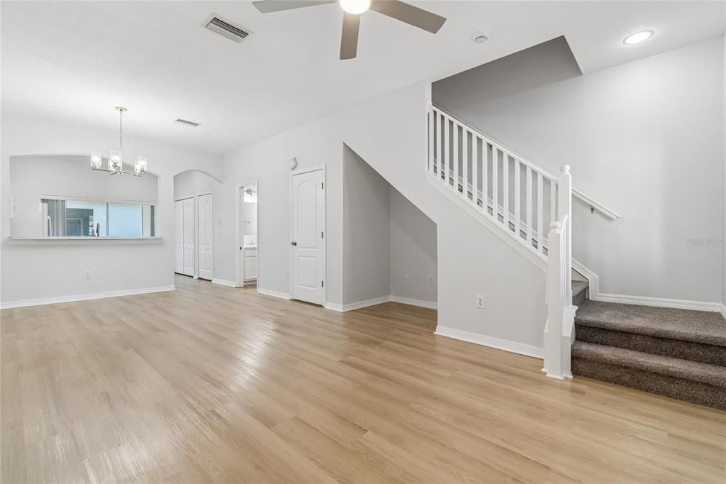 For Sale: $199,000 (2 beds, 2 baths, 1152 Square Feet)