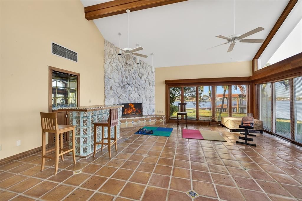 For Sale: $2,100,000 (3 beds, 2 baths, 2210 Square Feet)